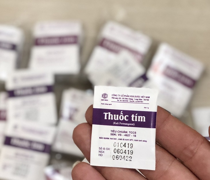 Thuốc tím có khả năng diệt khuẩn mạnh và giúp săn chắc làn da