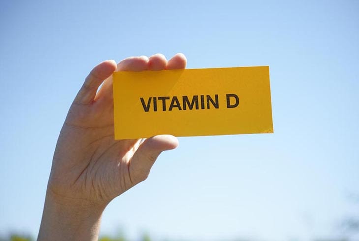 Vitamin D tổng hợp có vai sử dụng nhiều trong vảy nến móng tay và vảy nến da đầu