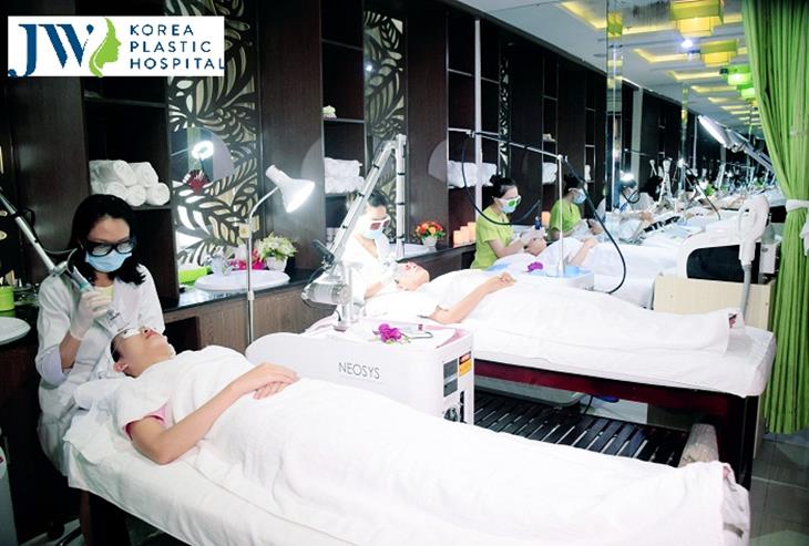 Spa trị mụn, bệnh viện thẩm mỹ JW Clinic & Spa là một trong những cơ sở, địa chỉ spa hàng đầu Việt Nam