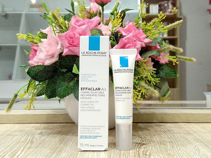 La Roche Posay Effaclar A.I là kem trị mụn giúp loại bỏ mụn viêm, mụn mủ