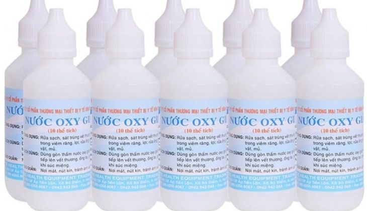 Điều trị nhiệt miệng bằng oxy già